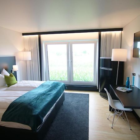 Me Hotel By Wmm Hotels Meitingen Luaran gambar