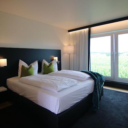 Me Hotel By Wmm Hotels Meitingen Luaran gambar