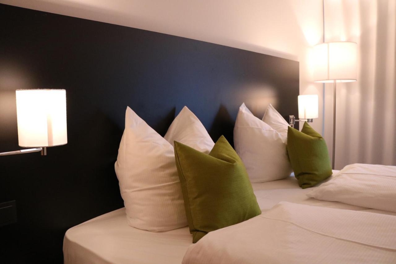 Me Hotel By Wmm Hotels Meitingen Luaran gambar